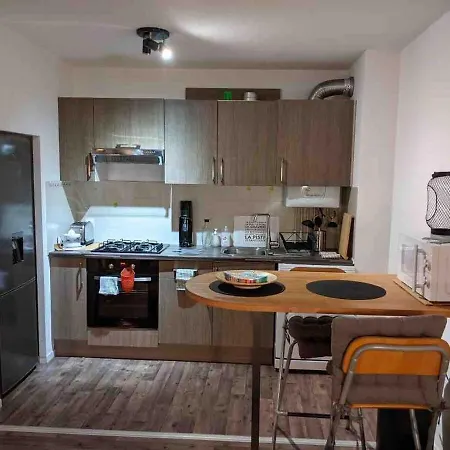 2 Bedroom Between Forest And * קפברטון