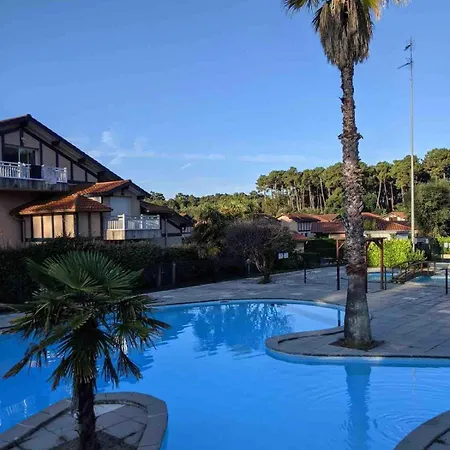 2 Bedroom Between Forest And