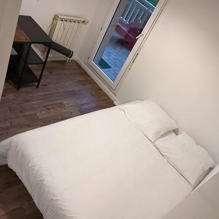 דירה 2 Bedroom Between Forest And *