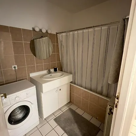 2 Bedroom Between Forest And Apartment Capbreton